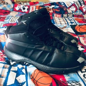 Kobe 1 adidas shoe size 9